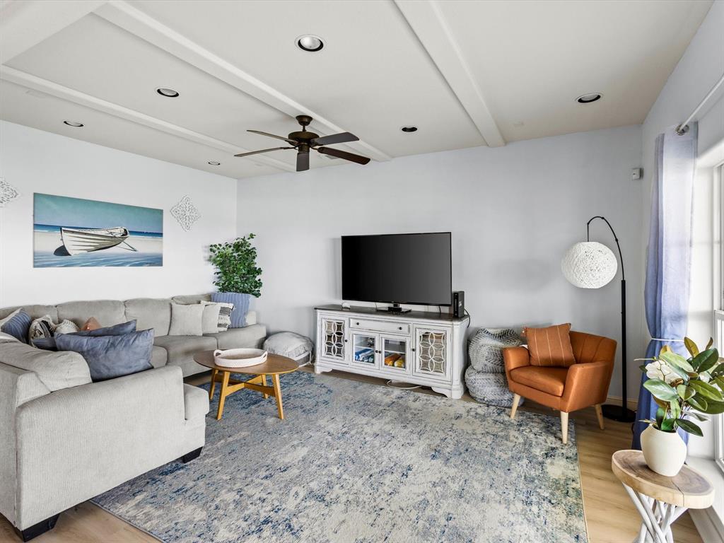 4138 Defender Lane, Galveston, Texas image 7