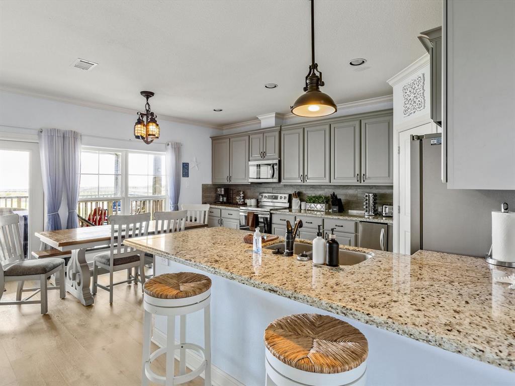 4138 Defender Lane, Galveston, Texas image 13