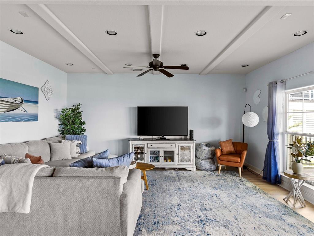 4138 Defender Lane, Galveston, Texas image 9