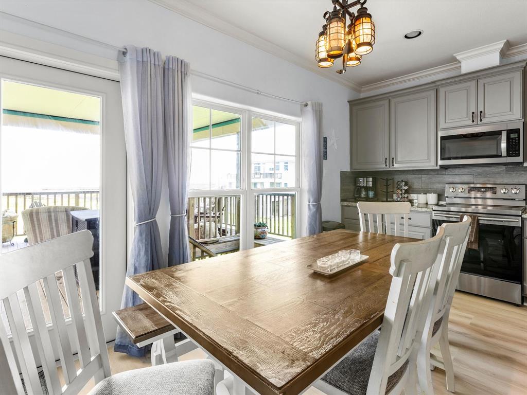 4138 Defender Lane, Galveston, Texas image 16