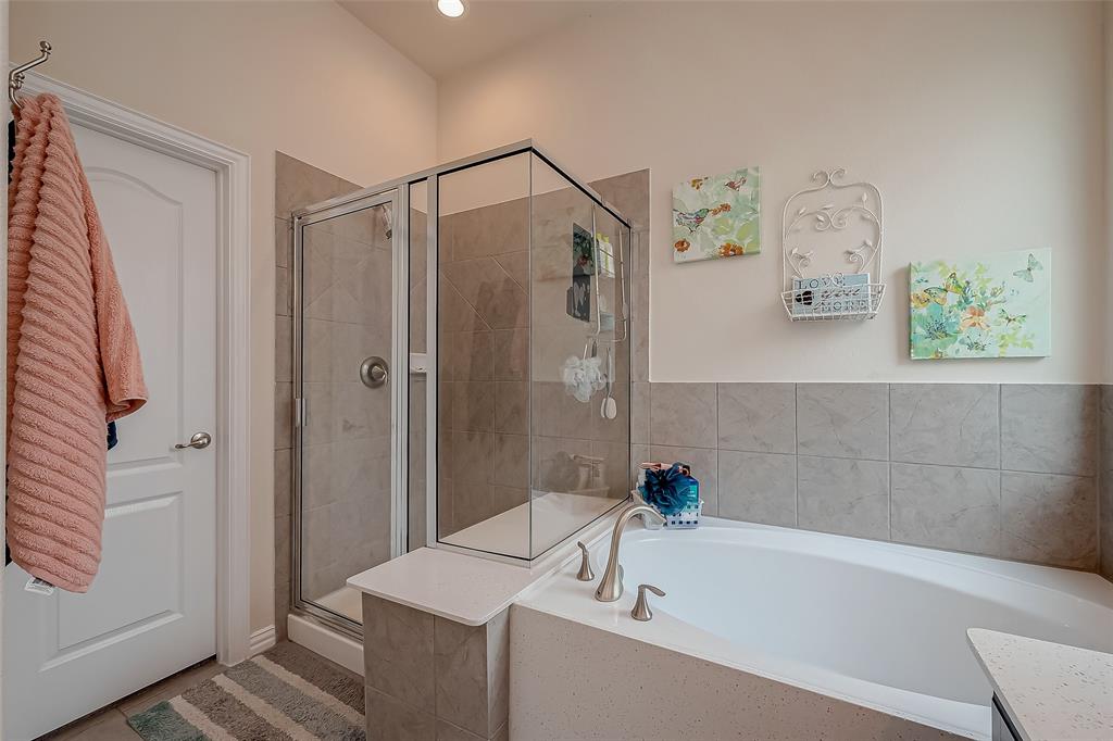 8434 Sunset Isles Drive, Baytown, Texas image 39