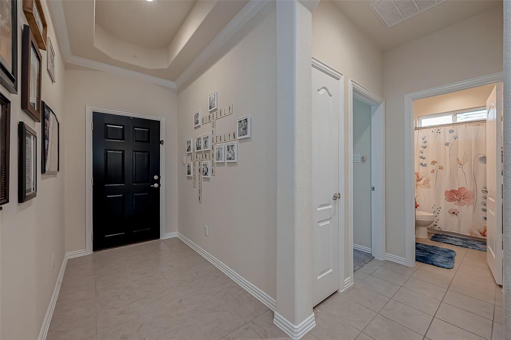8434 Sunset Isles Drive, Baytown, Texas image 10