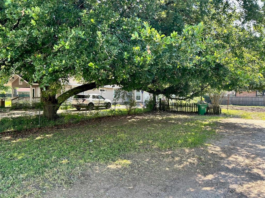 218 N Franklin Avenue, Cleveland, Texas image 5