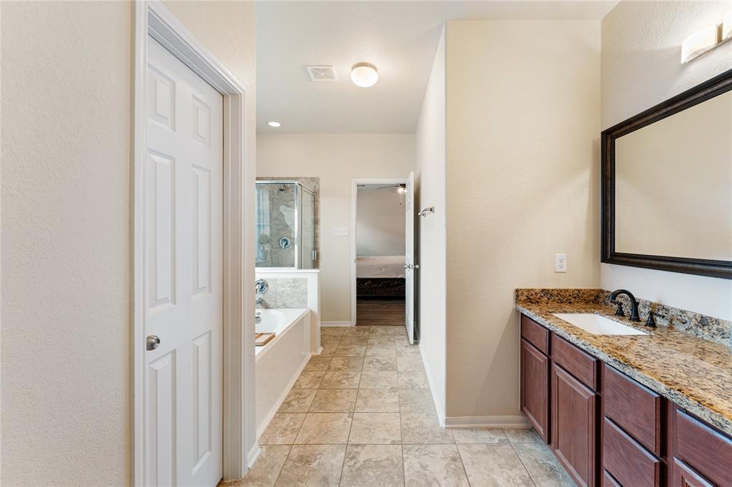 2726 Finwood Drive, Rosenberg, Texas image 21