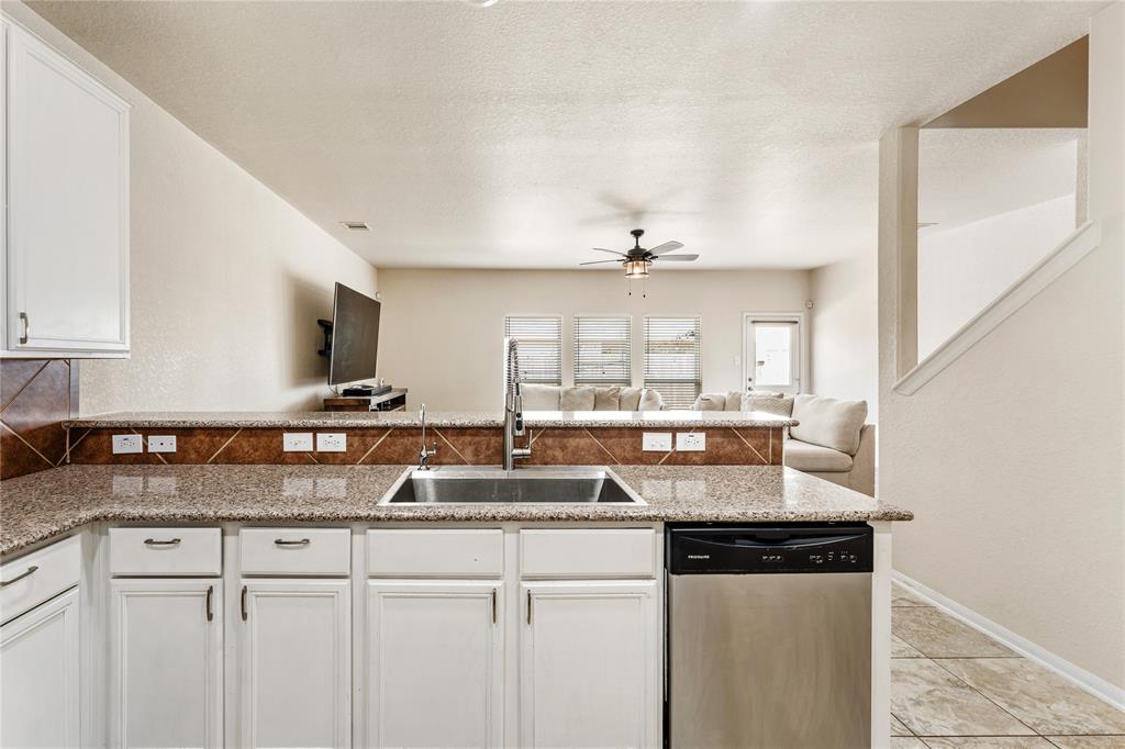 2726 Finwood Drive, Rosenberg, Texas image 6