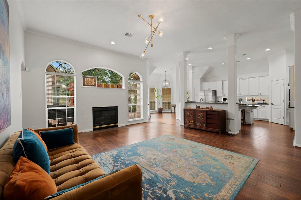 6531 Glenhill Drive, Spring, Texas image 8