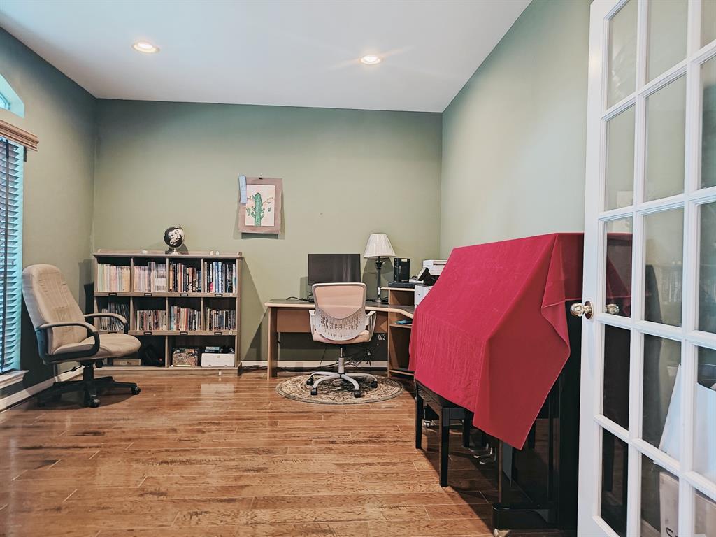 property-search 4 2631 Misty Grove Drive