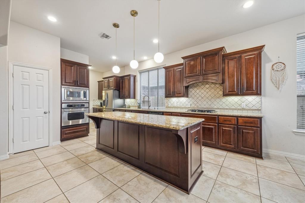 1388 San Remo Lane, League City, Texas image 12