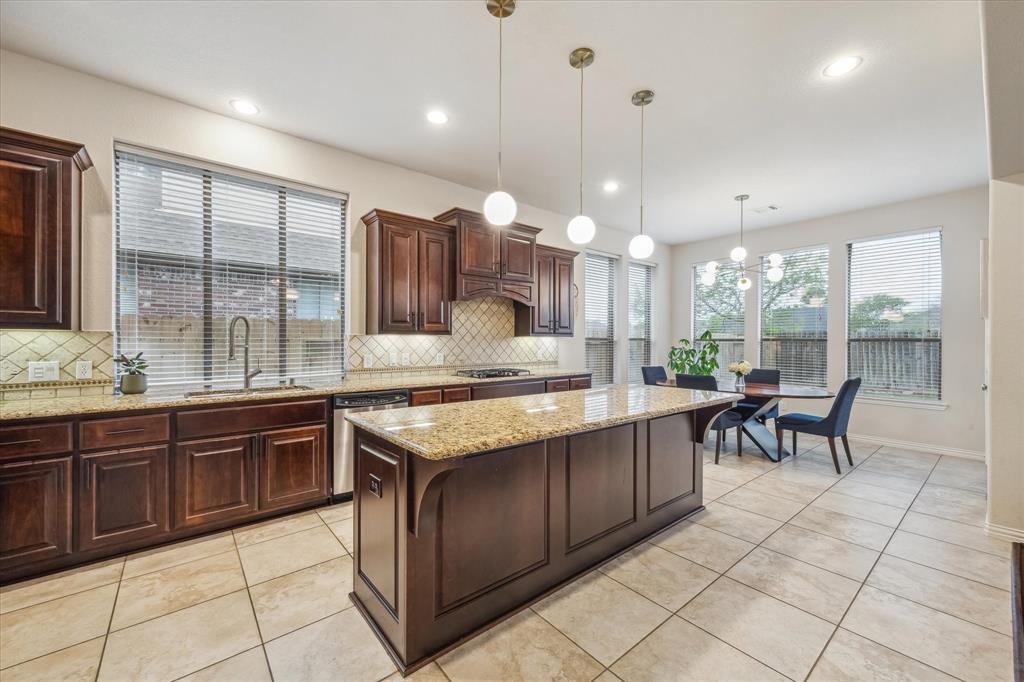 1388 San Remo Lane, League City, Texas image 11