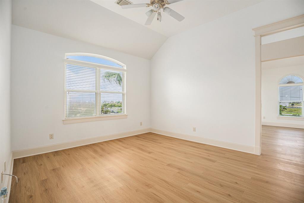 8407 Teichman Road, Galveston, Texas image 28