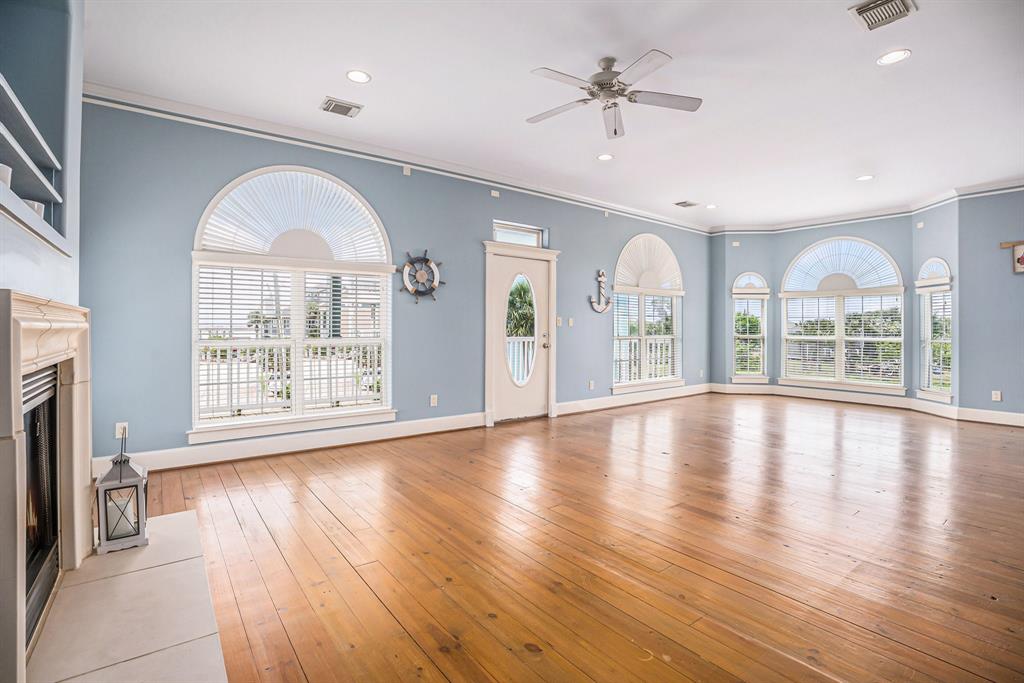 8407 Teichman Road, Galveston, Texas image 8