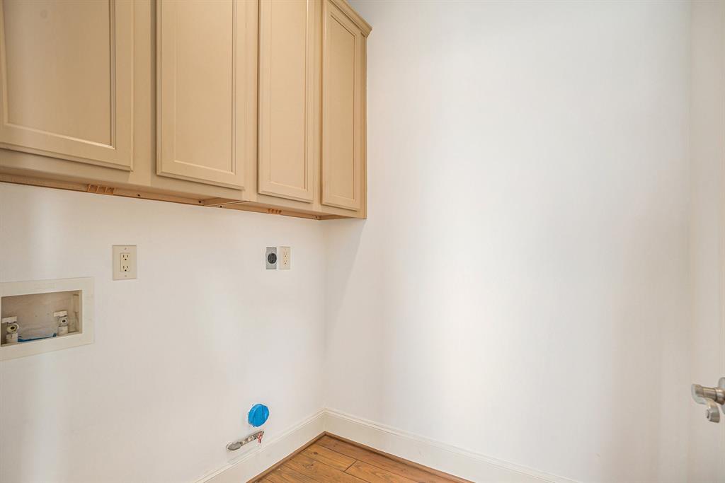 8407 Teichman Road, Galveston, Texas image 17