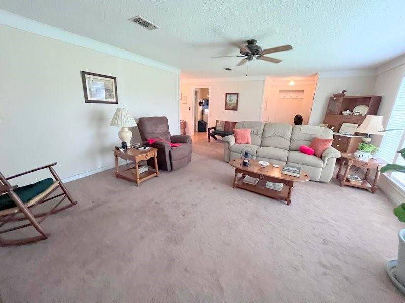 2301 E Houston Avenue, Crockett, Texas image 13