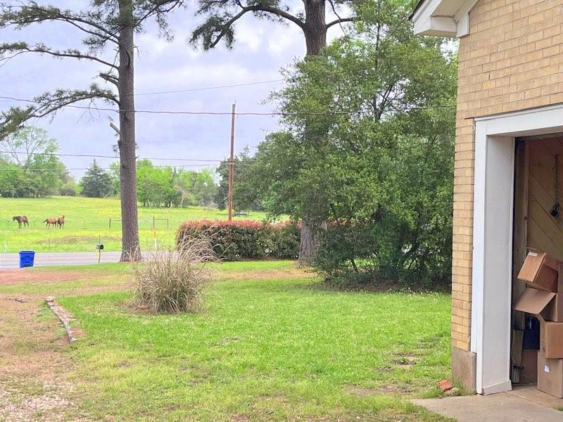 2301 E Houston Avenue, Crockett, Texas image 42