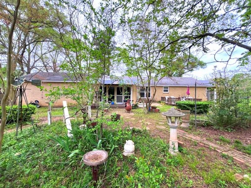 2301 E Houston Avenue, Crockett, Texas image 34