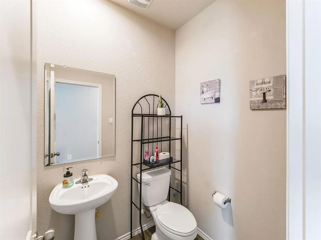 2406 High Spruce Circle