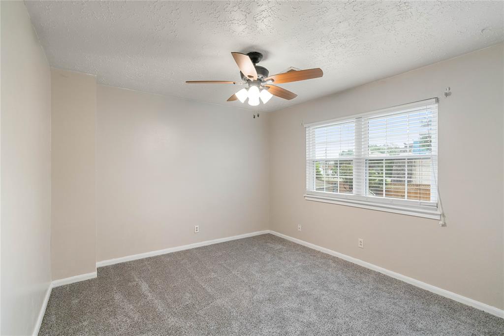 6607 Point Clear Drive, Houston, Texas image 19
