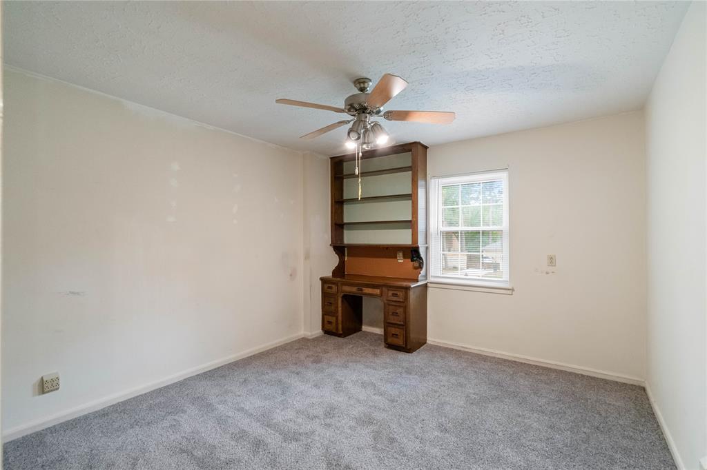 6607 Point Clear Drive, Houston, Texas image 24