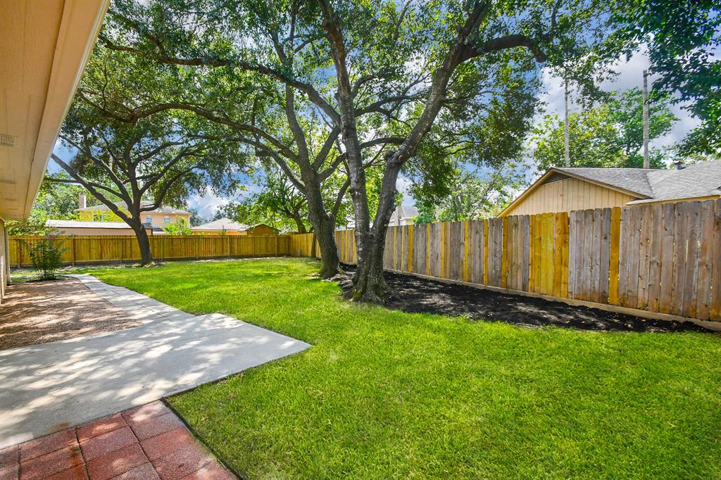 16117 De Lozier Street, Jersey Village, Texas image 34