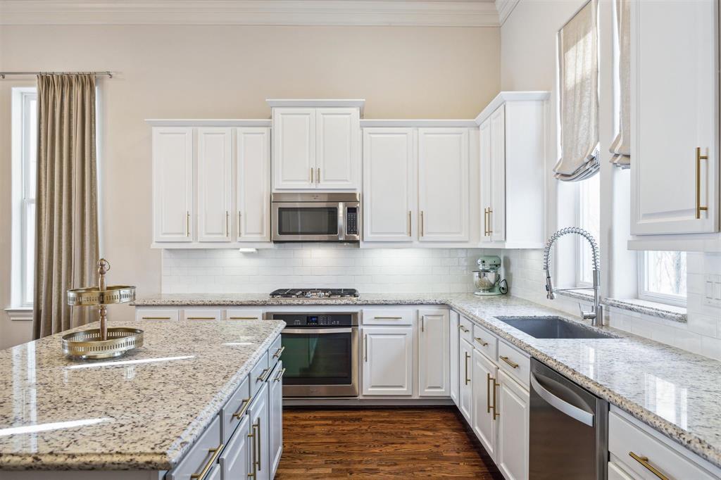 2713 Cohn Garden, Houston, Texas image 14