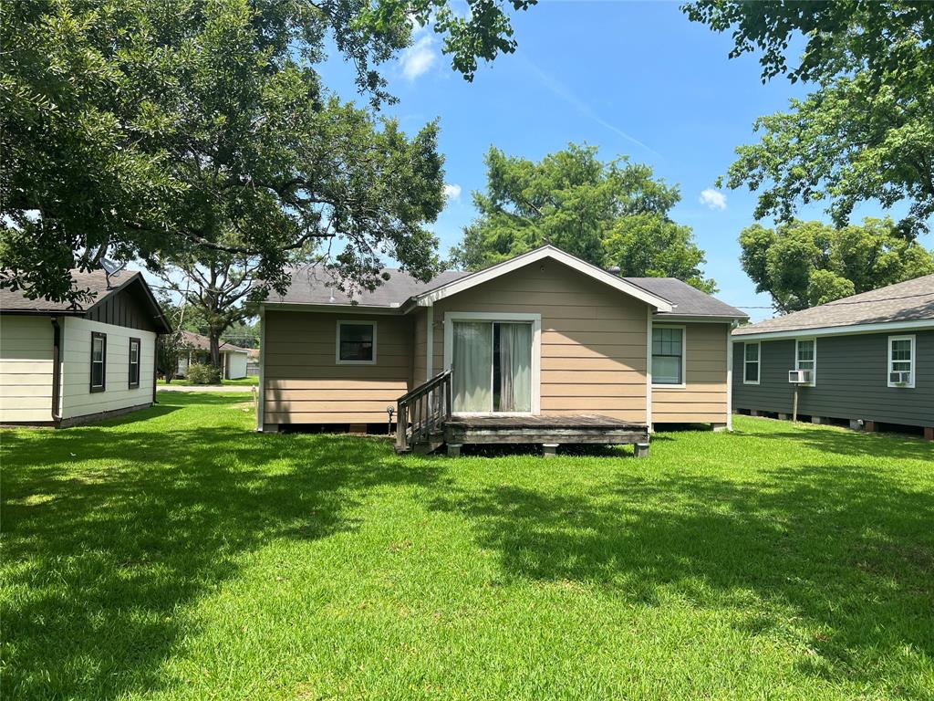 3035 Maple Avenue, Groves, Texas image 9