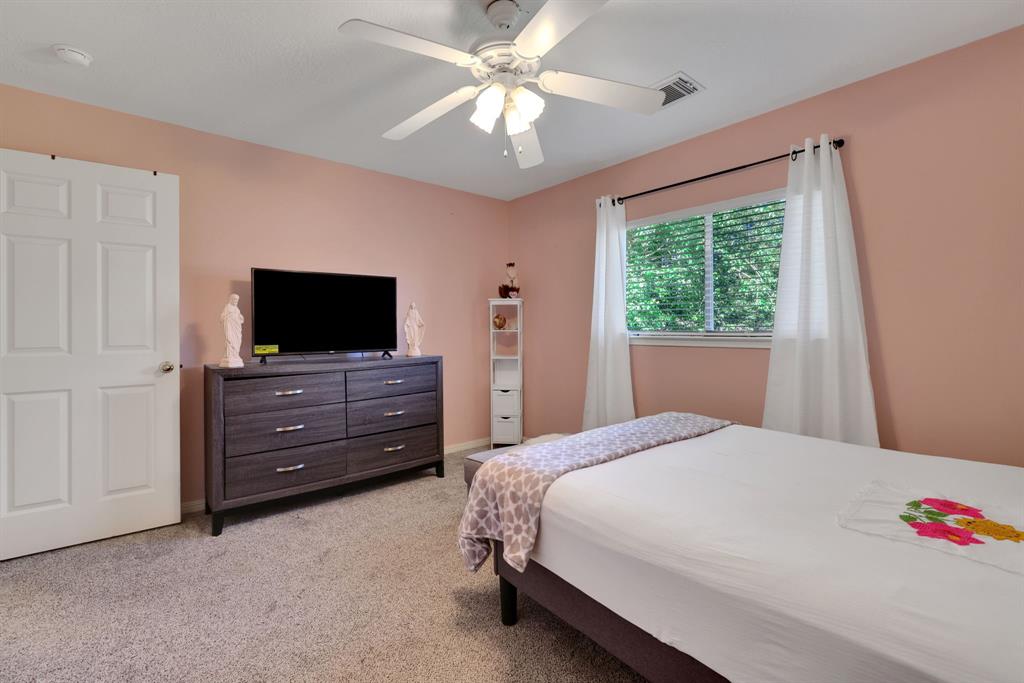 3739 Apple Hollow Lane, Humble, Texas image 28