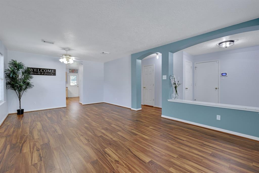 3739 Apple Hollow Lane, Humble, Texas image 6