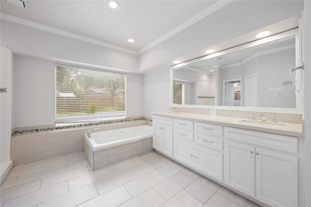 4311 Broadleaf Street, Houston, Texas image 17