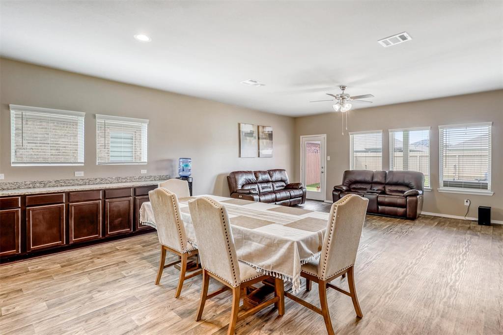 7575 Katy Freeway #9, Houston, Texas image 6