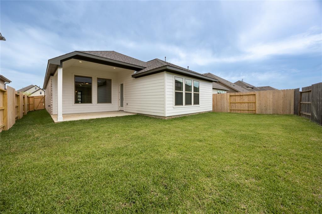 829 Laguna Green Lane, Katy, Texas image 17