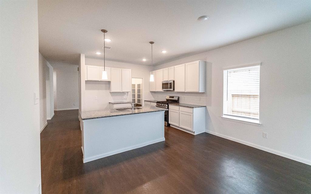1718 Windrose Bend