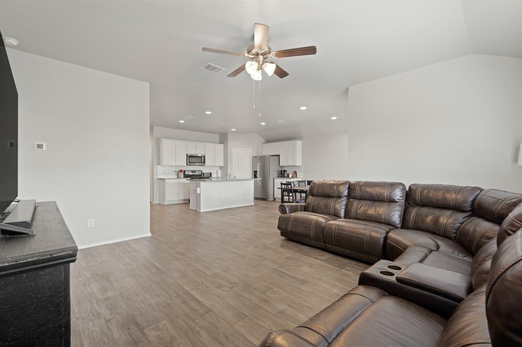 4734 Avellino Base Drive, Katy, Texas image 6