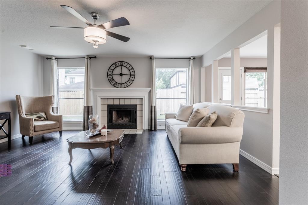 4001 Spring Branch Drive, Pearland, Texas image 12