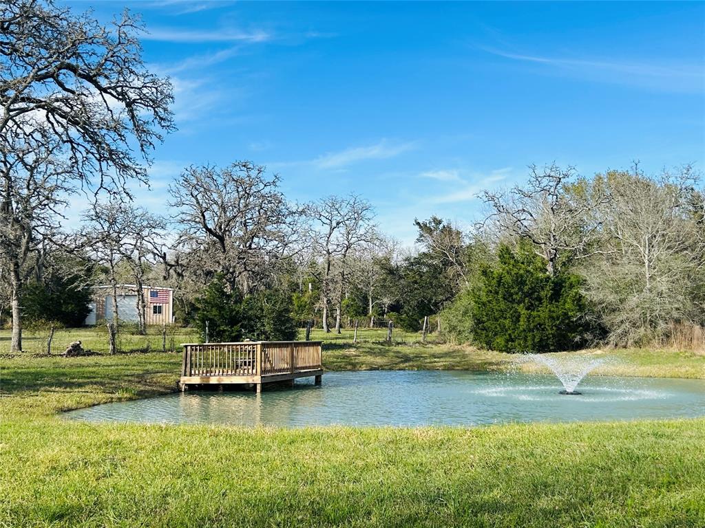 1076 W Branding Iron Rd, Weimar, Texas image 5