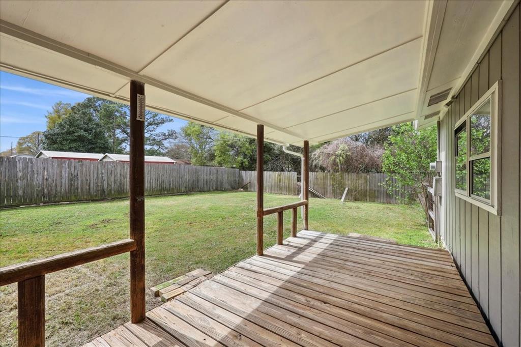 1216 Marshall Avenue, Nederland, Texas image 28