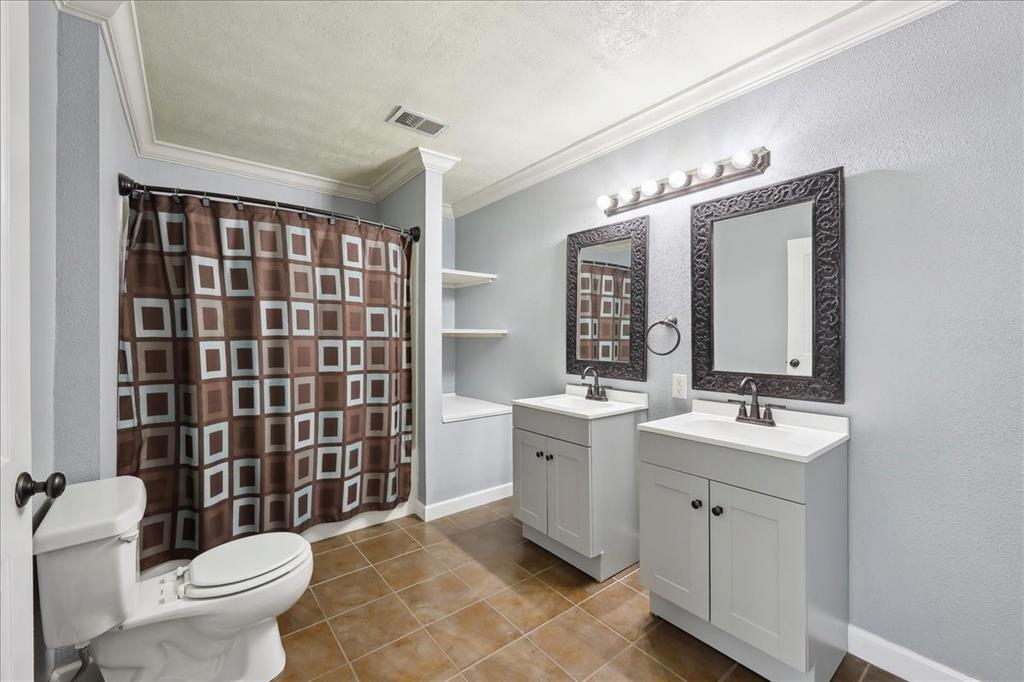 1216 Marshall Avenue, Nederland, Texas image 17