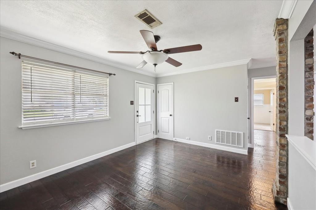 1216 Marshall Avenue, Nederland, Texas image 7