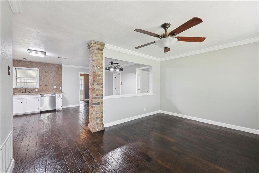 1216 Marshall Avenue, Nederland, Texas image 5