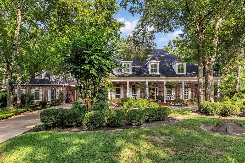 74 Grogans Point Road