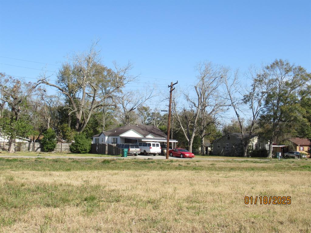 1110 N 13th Street, Orange, Texas image 4