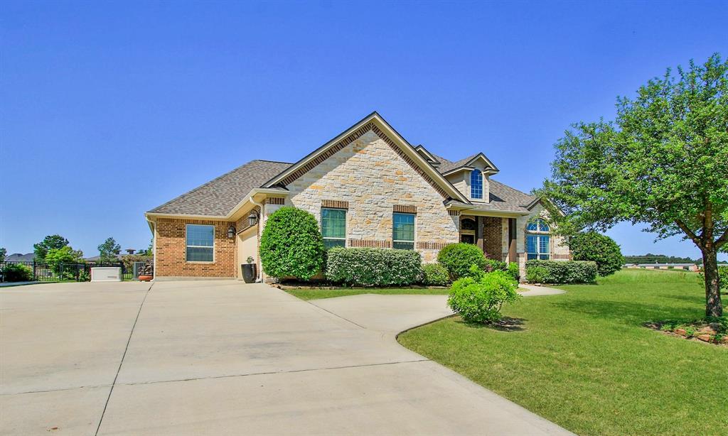 239 N Waterstone Drive, Montgomery, Texas image 2