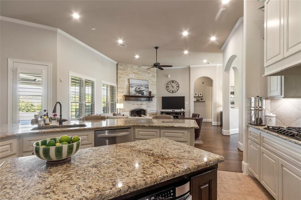 239 N Waterstone Drive, Montgomery, Texas image 12