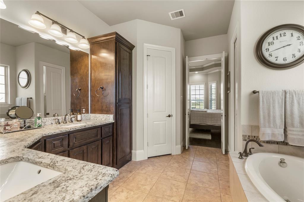 239 N Waterstone Drive, Montgomery, Texas image 21