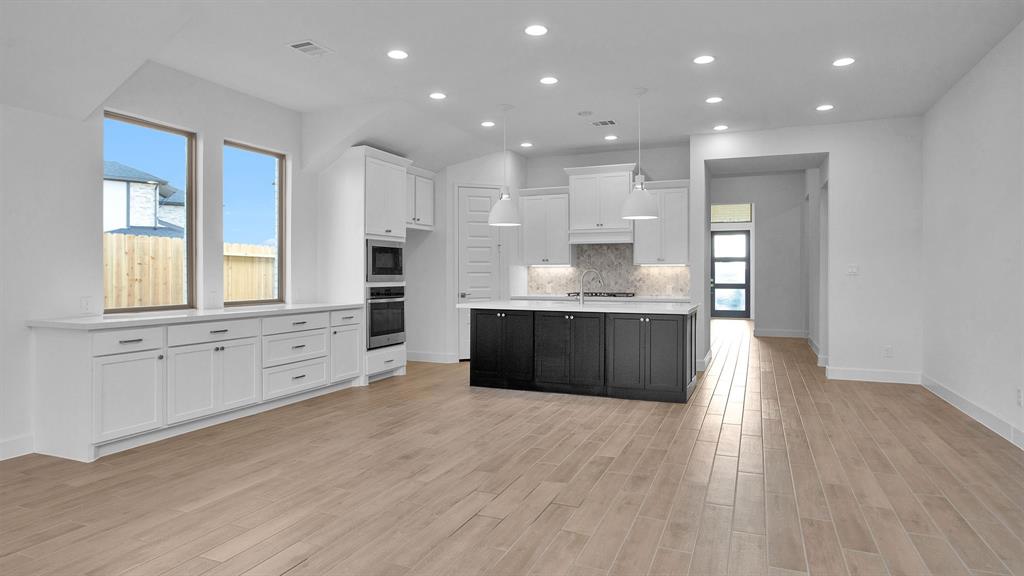 4635 Rustic Garden Lane