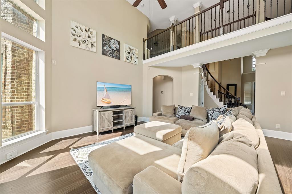 514 Whitney Oaks Lane, Stafford, Texas image 12
