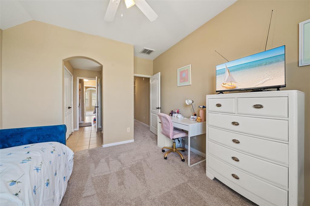 514 Whitney Oaks Lane, Stafford, Texas image 33