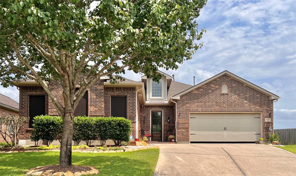 115 Carriage Court, Magnolia, Texas image 1