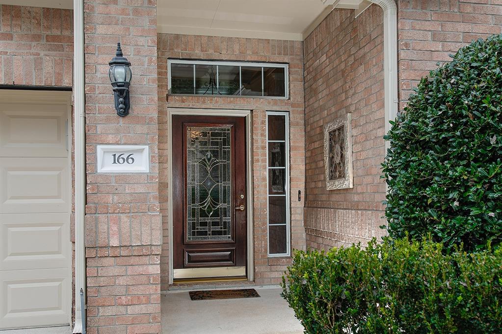 166 E Northcastle Circle, The Woodlands, Texas image 3