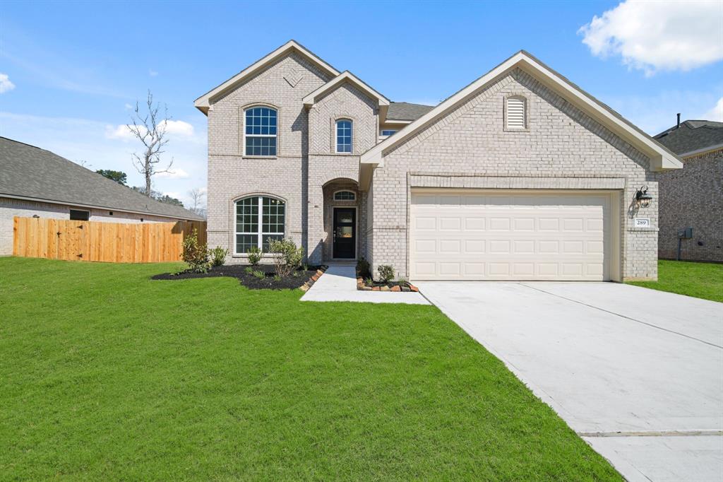 289 Galant Fox Way, New Caney, Texas image 1