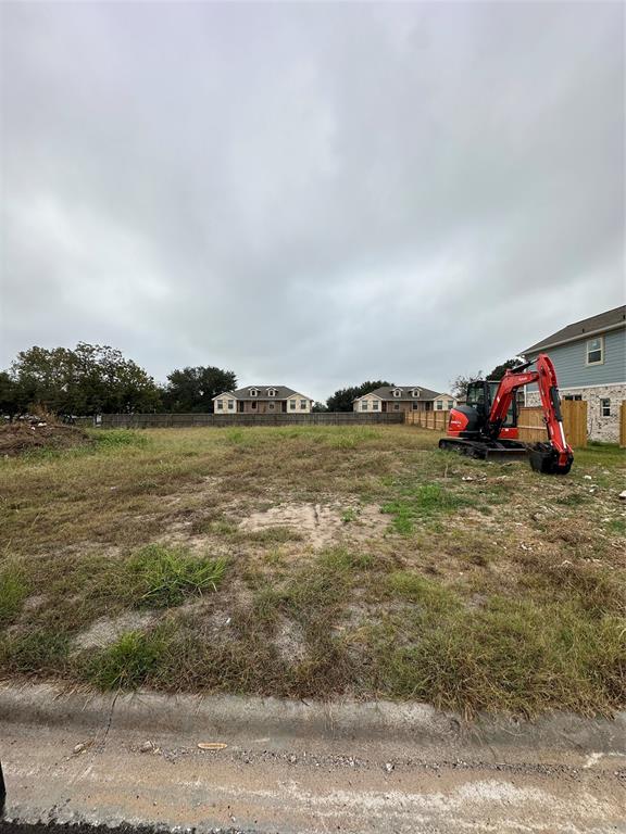 00 Clay Street, Brenham, Texas image 2